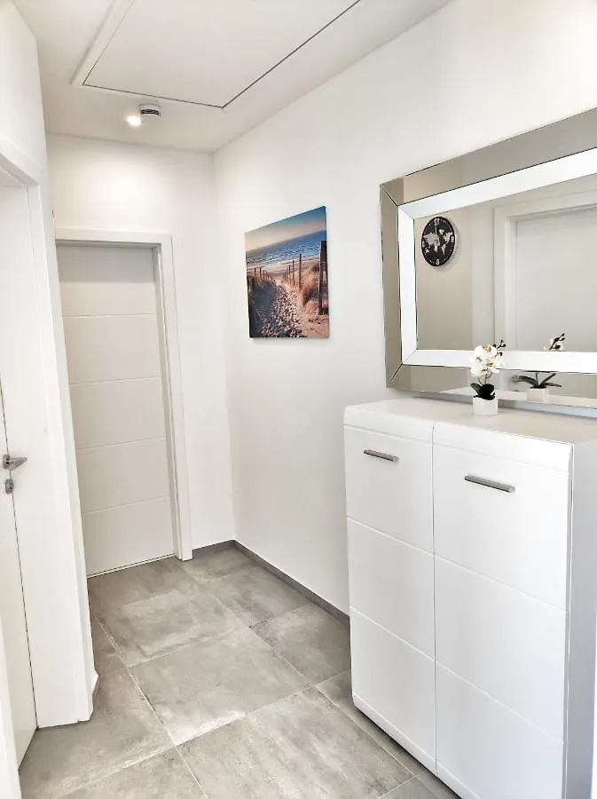 Apartman Sa Pogledom Na More Pula 0*,  Croatia
