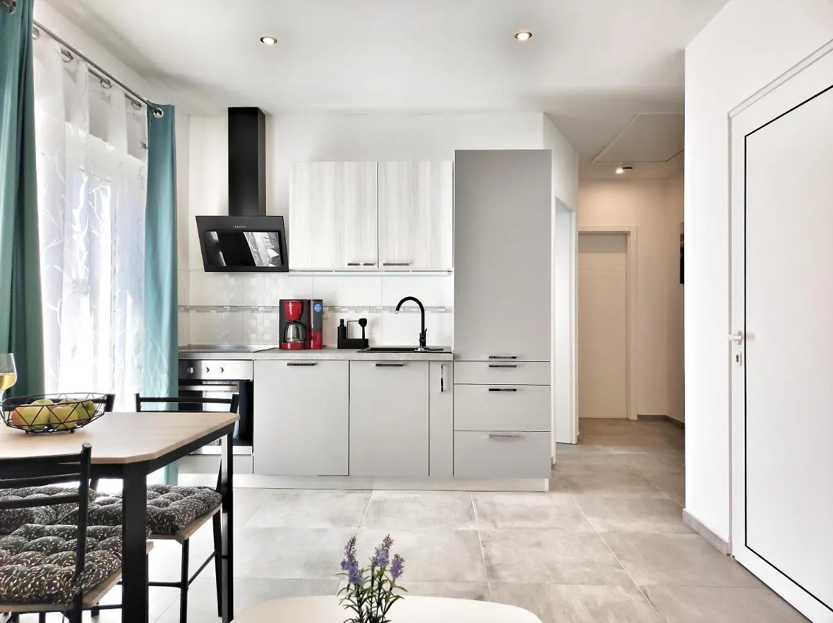 Apartman Sa Pogledom Na More Pula 0*,