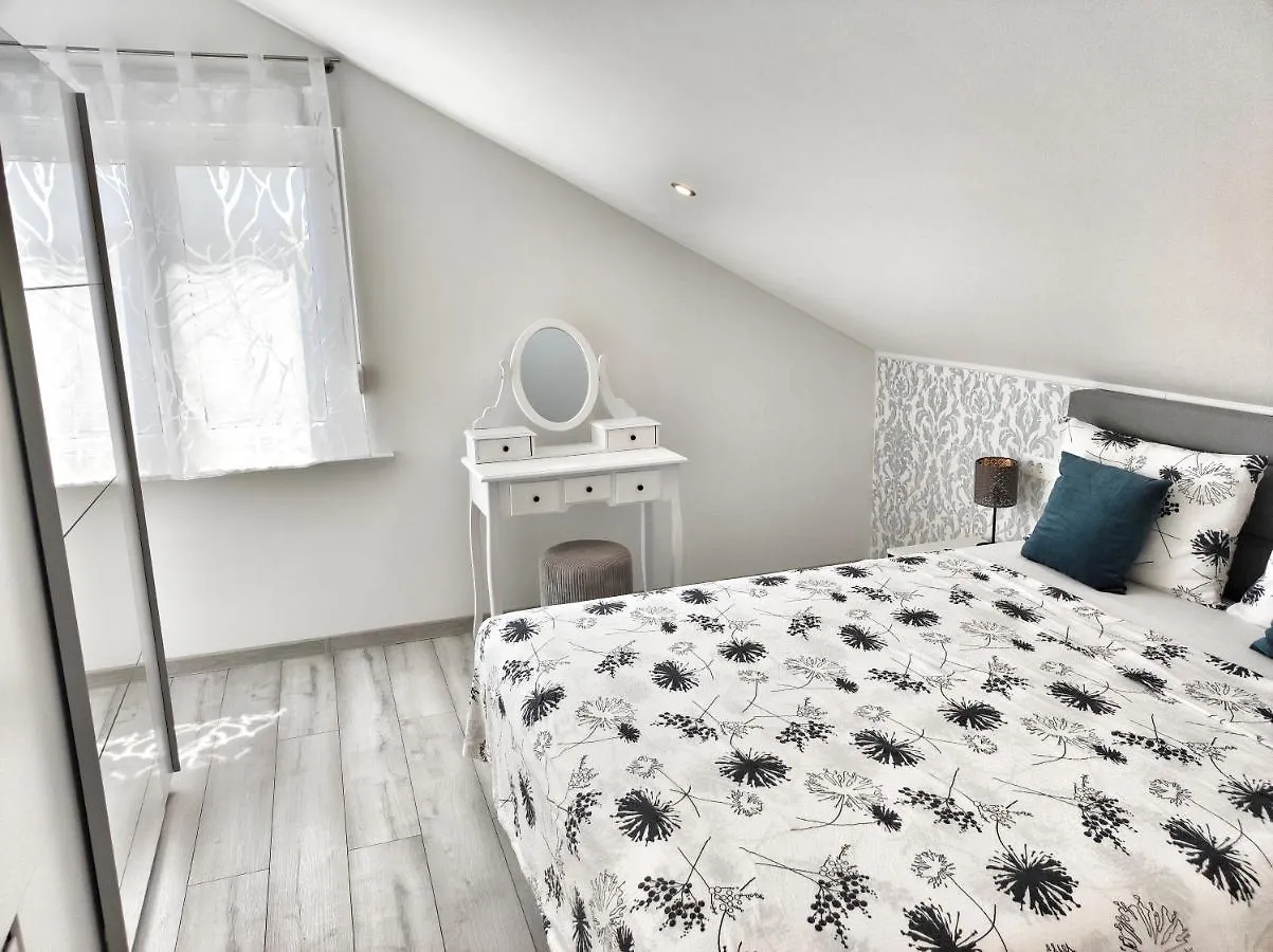 Apartman Sa Pogledom Na More Pula