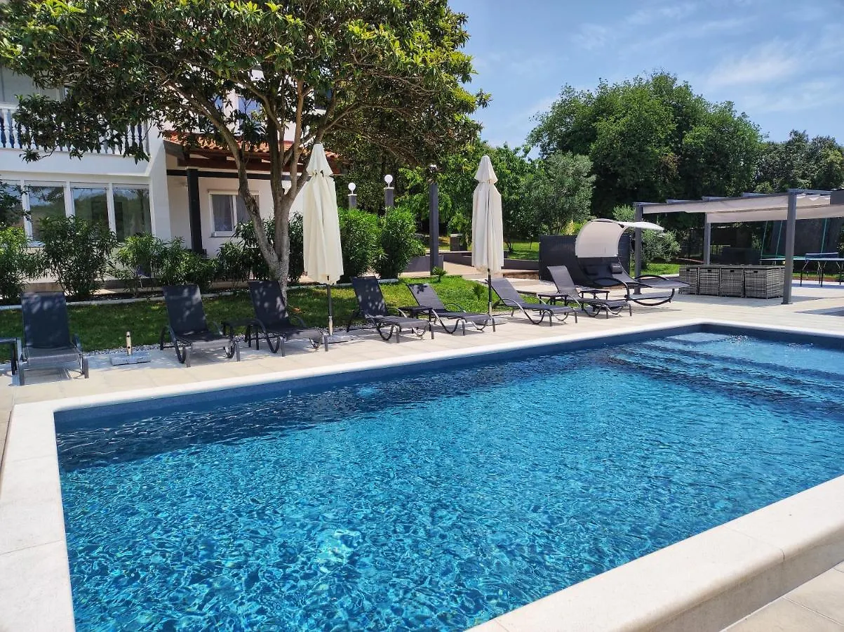 Apartman Sa Pogledom Na More Pula