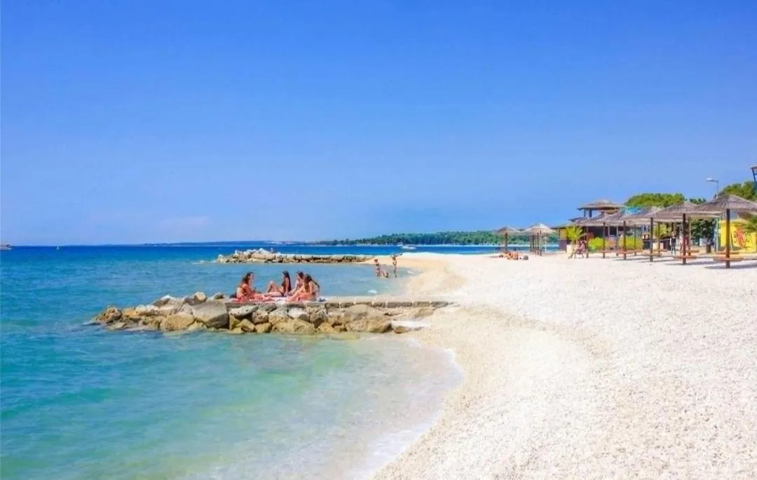 Apartman Sa Pogledom Na More Pula 0*,  Croatia
