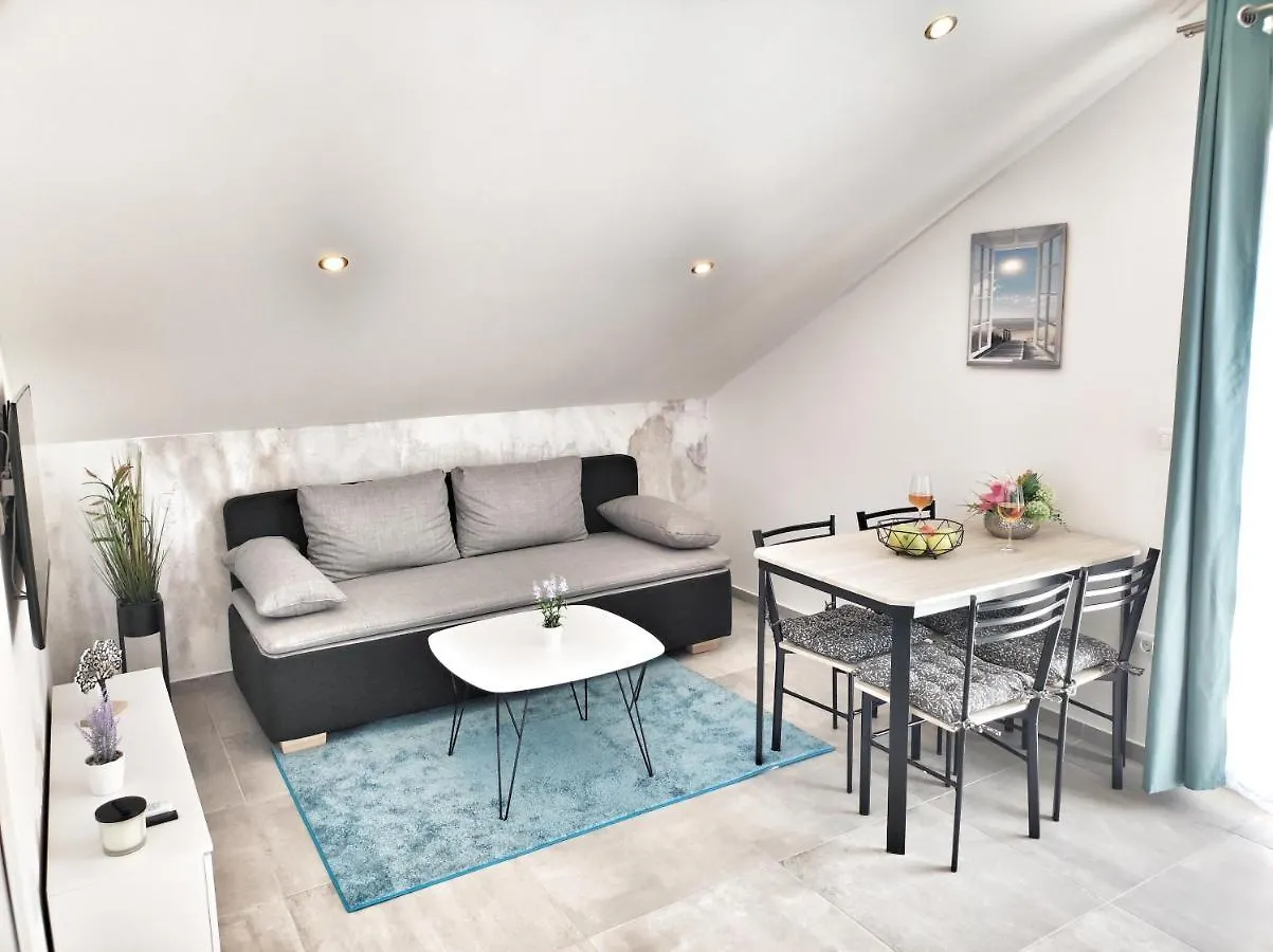 Διαμέρισμα Apartman Sa Pogledom Na More Πούλα